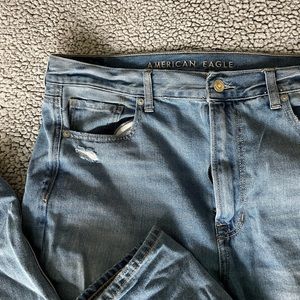 AE Mom Jeans Sz 12